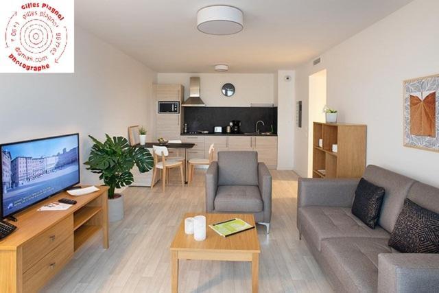 Domitys Les Lanternes Bleues Aparthotel La Ciotat Exterior photo
